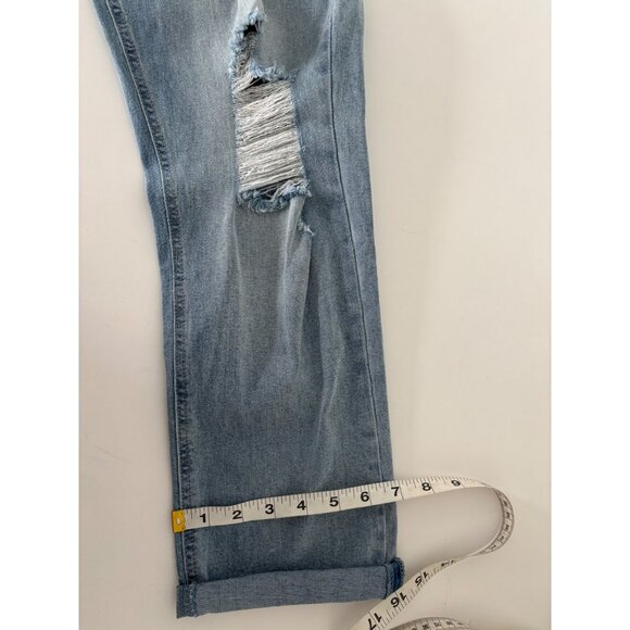 NWT Boyfriend Jeans 13 Light Wash Distressed Cropped Streetwear Festival Grunge - Picture 8 of 15